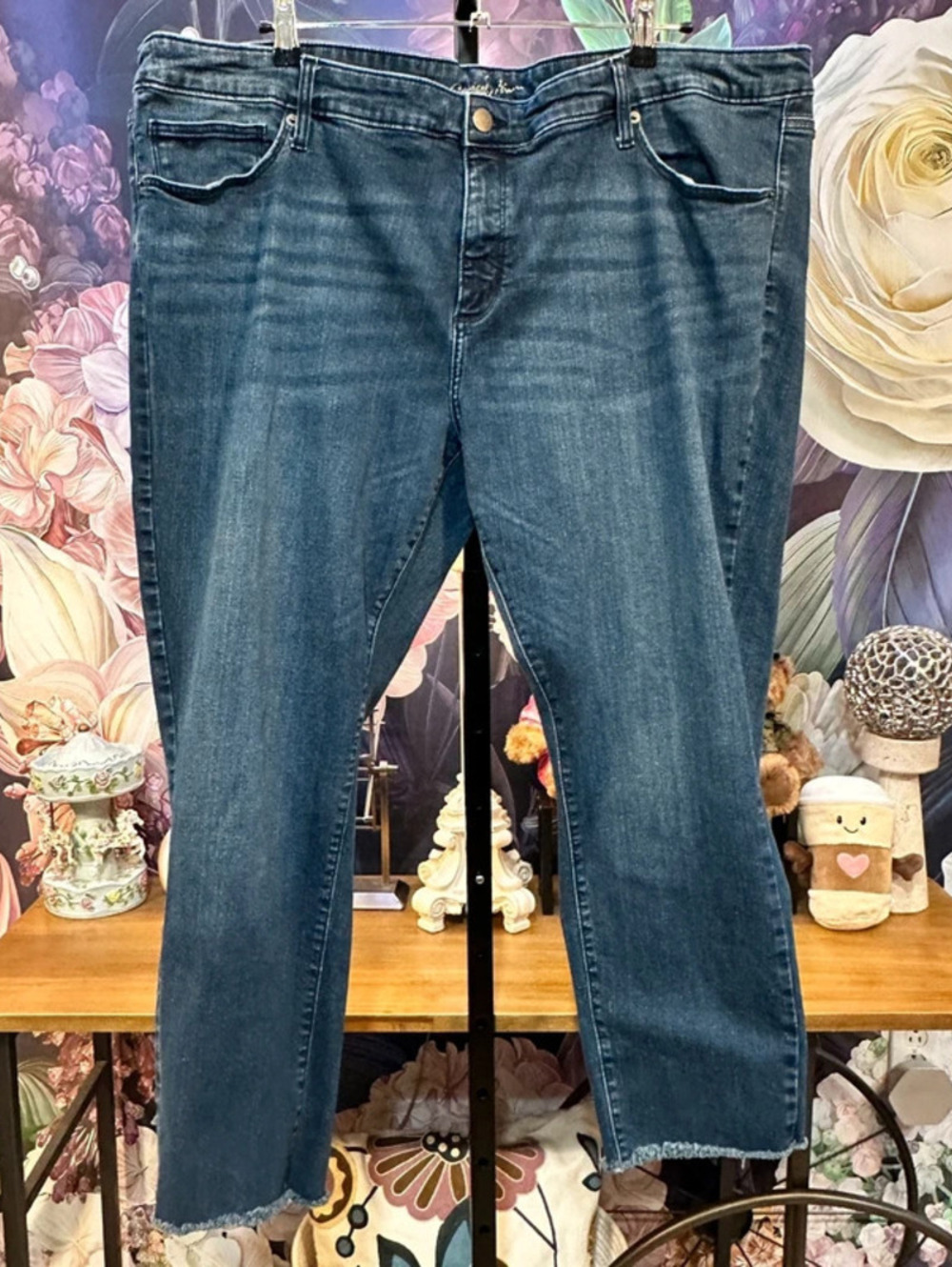 Universal Thread 24WP Jeans Plus Petite Skinny Frayed Hem Minimalist Blue